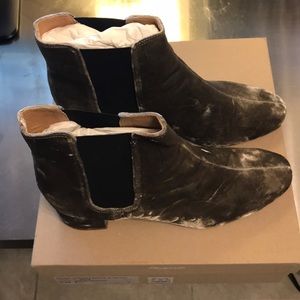 Madewell Chelsea Velvet Boots with original box!
